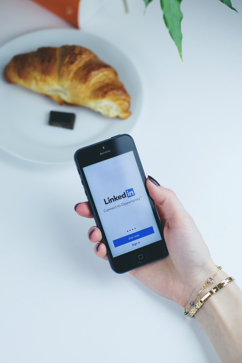 How a Small Business Owner Can Create an Effective Online Presence