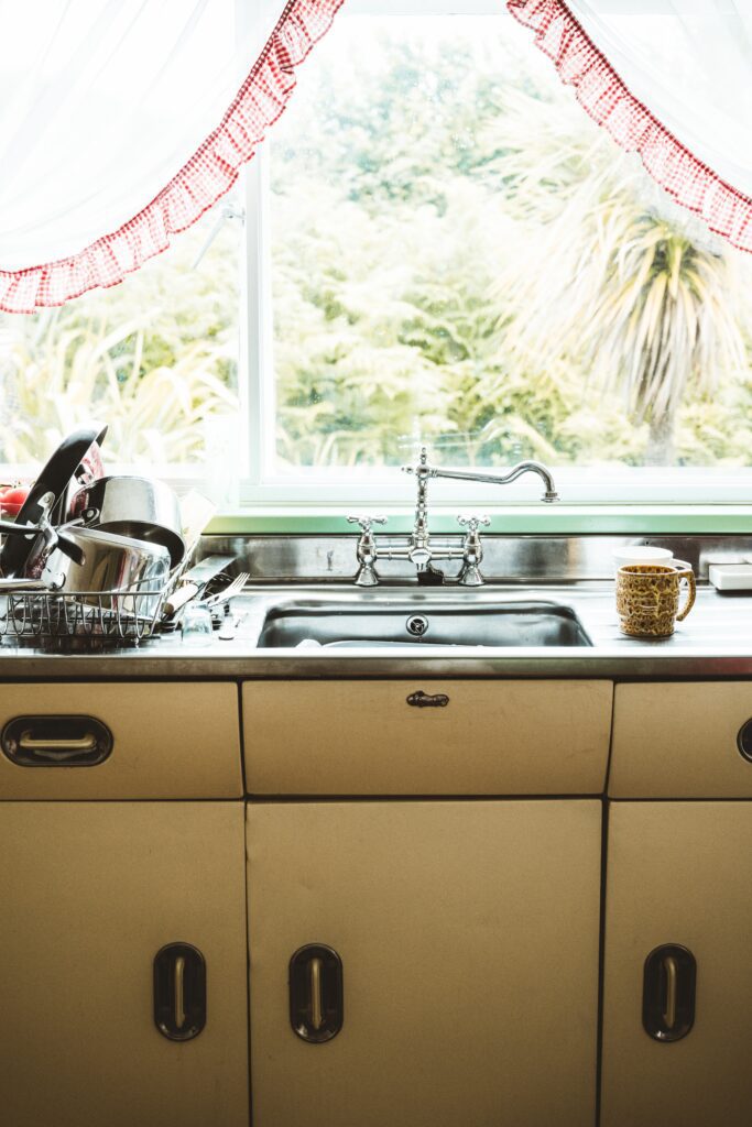 Effortless Efficiency: Mastering Household Chores with Expert Organization Tips